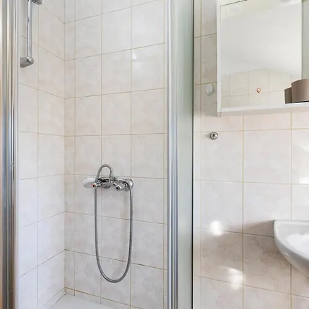 1 Bedroom In Daire